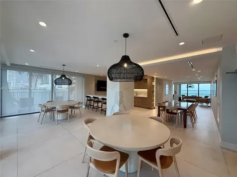 801 N Venetian Drive Miami FL 33139