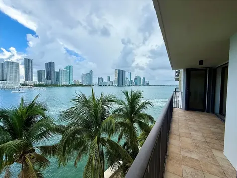 801 N Venetian Drive Miami FL 33139