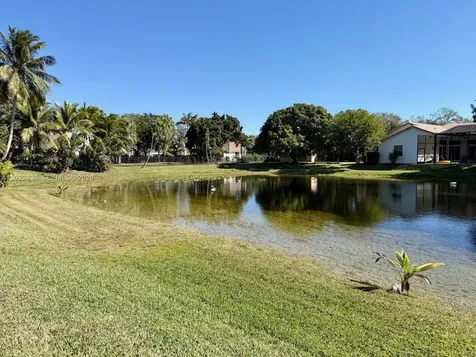 2644 Miller Court Weston FL 33332