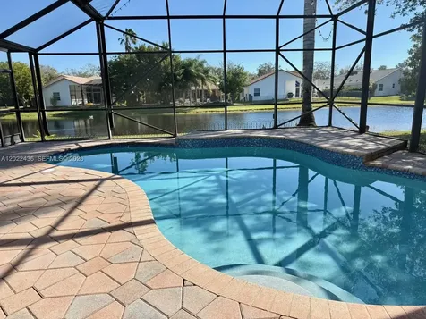 2644 Miller Court Weston FL 33332