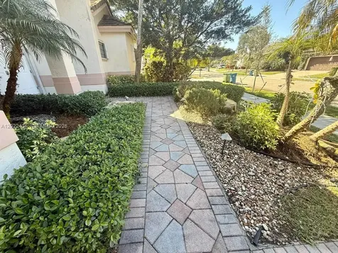 2644 Miller Court Weston FL 33332