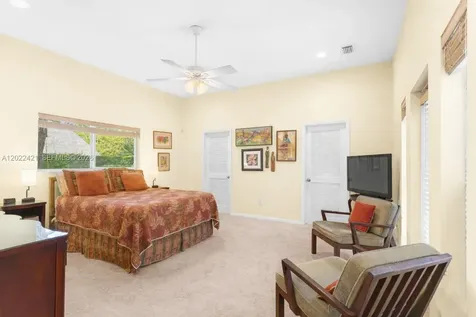 6845 SW 129th Terrace Pinecrest FL 33156
