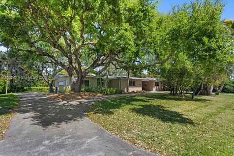 6845 SW 129th Terrace Pinecrest FL 33156