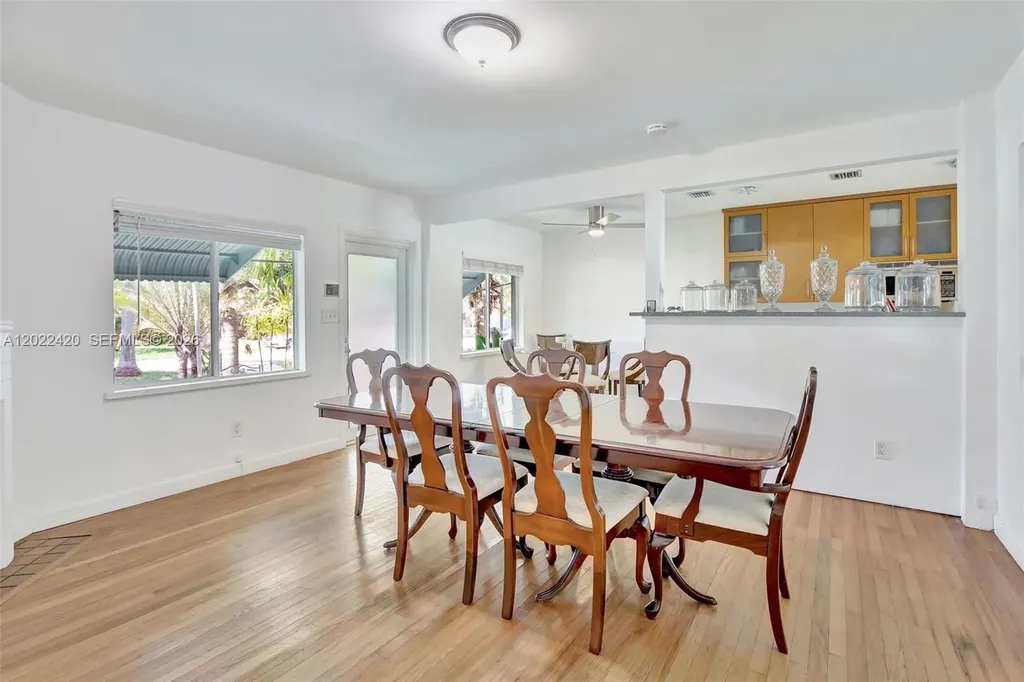 1523 Dewey Street Hollywood FL 33020