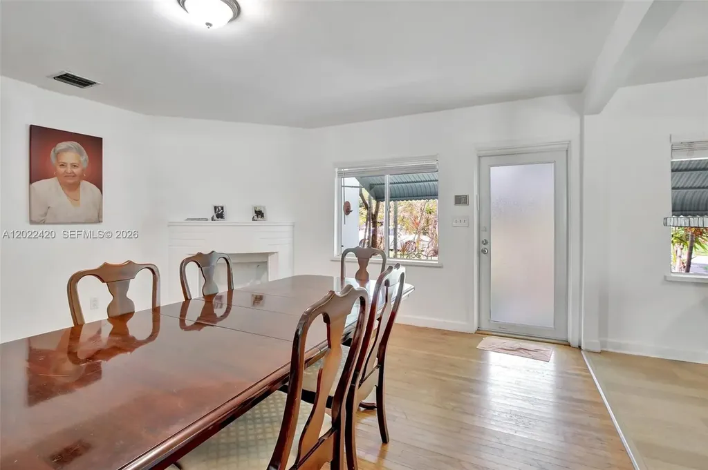 1523 Dewey Street Hollywood FL 33020