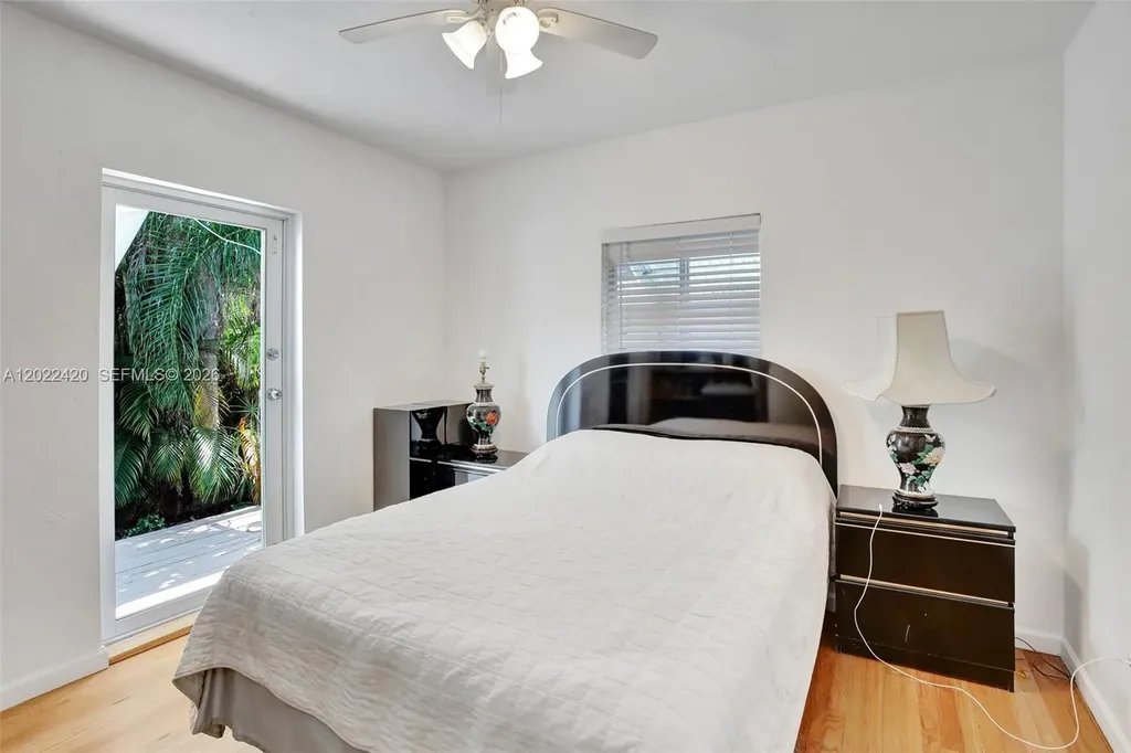 1523 Dewey Street Hollywood FL 33020