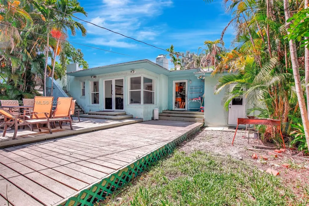 1523 Dewey Street Hollywood FL 33020
