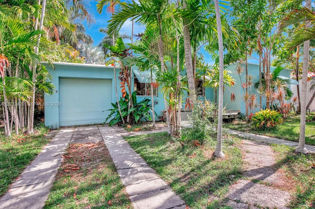 1523 Dewey Street Hollywood FL 33020