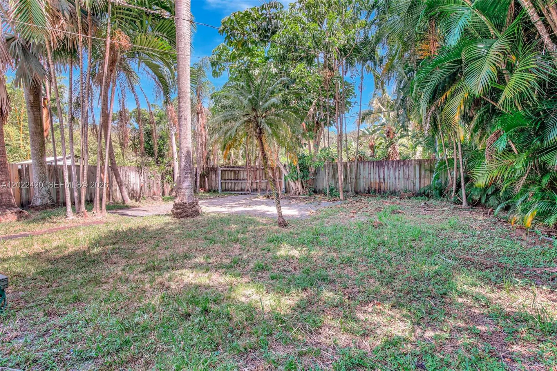 1523 Dewey Street Hollywood FL 33020