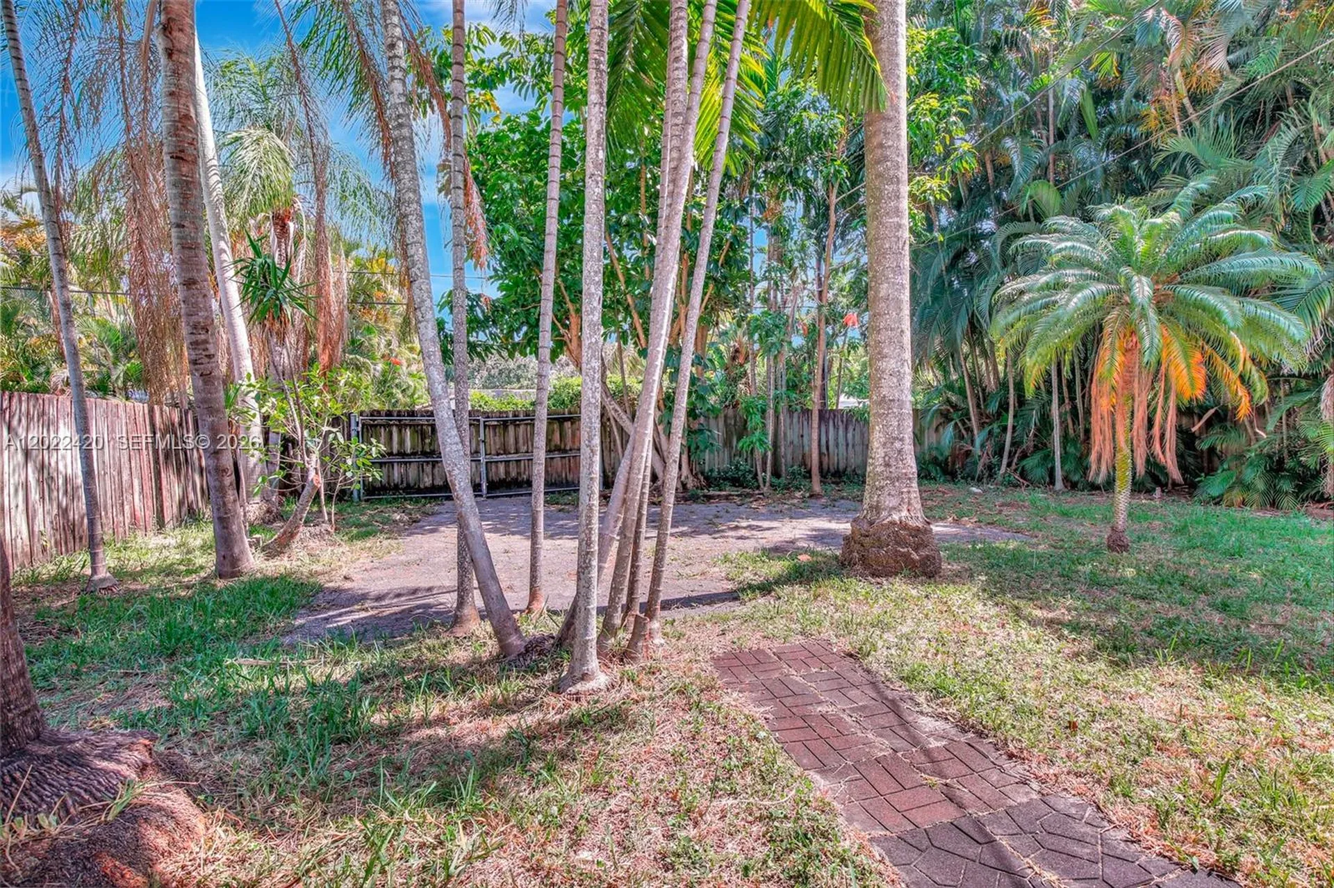 1523 Dewey Street Hollywood FL 33020