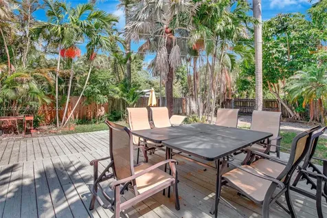 1523 Dewey Street Hollywood FL 33020