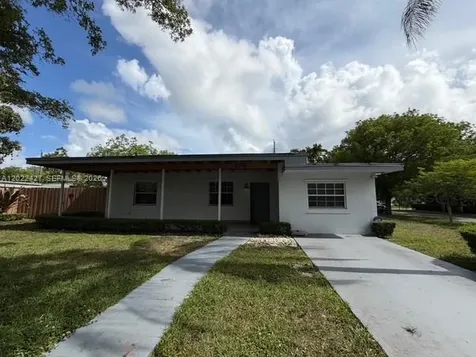 6370 SW 17th Street West Miami FL 33155