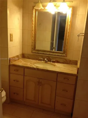 18011 Biscayne Boulevard Aventura FL 33160