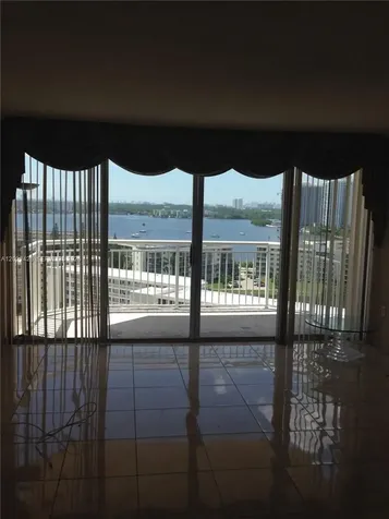 18011 Biscayne Boulevard Aventura FL 33160