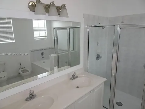 5460 NW 107th Avenue Doral FL 33178