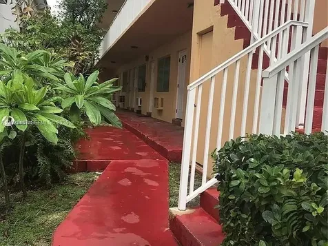 7720 Harding Avenue Miami Beach FL 33141
