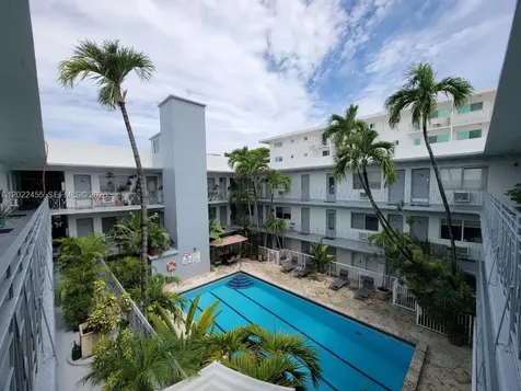 835 Lenox Avenue Miami Beach FL 33139