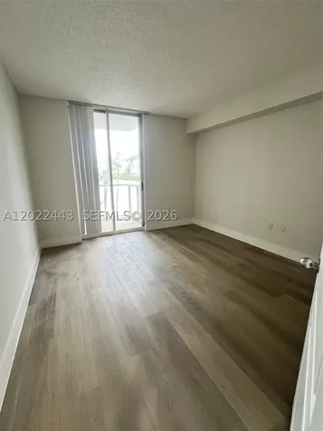 5085 NW 7th Street Miami FL 33126