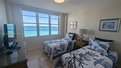 5161 Collins Avenue Miami Beach FL 33140