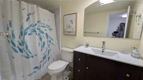 5161 Collins Avenue Miami Beach FL 33140