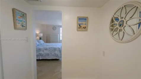 5161 Collins Avenue Miami Beach FL 33140