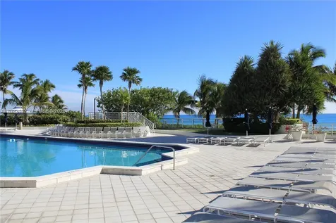 5161 Collins Avenue Miami Beach FL 33140