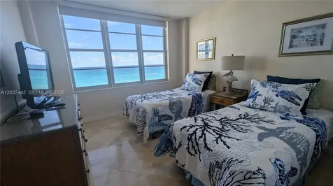 5161 Collins Avenue Miami Beach FL 33140