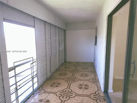 4140 NW 44th Avenue Lauderdale Lakes FL 33319