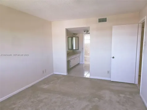 4140 NW 44th Avenue Lauderdale Lakes FL 33319
