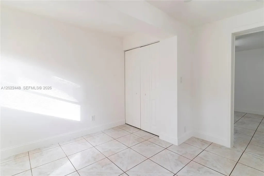 5820 Grant Street Hollywood FL 33021