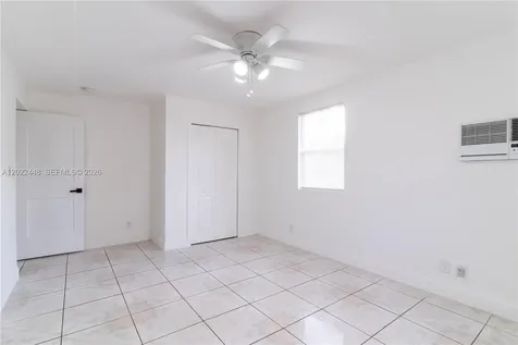 5820 Grant Street Hollywood FL 33021