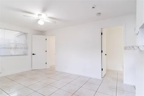 5820 Grant Street Hollywood FL 33021
