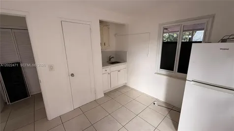 317 W 36th Street Hialeah FL 33012