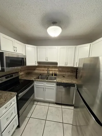 9116 NW 35th Place Sunrise FL 33351