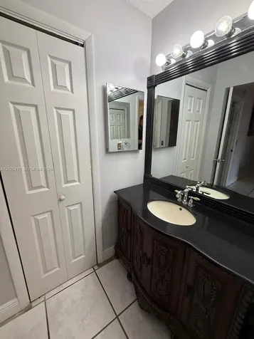 9116 NW 35th Place Sunrise FL 33351