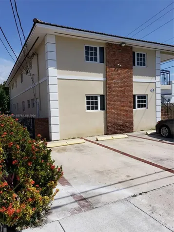2725 SW 25th Street Miami FL 33133