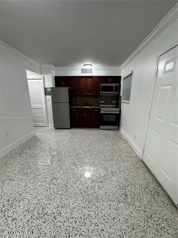 2725 SW 25th Street Miami FL 33133