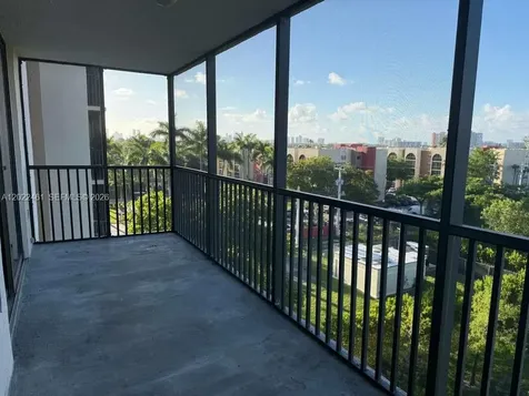 900 NE 195th Street Miami FL 33179