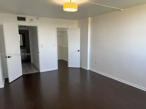 900 NE 195th Street Miami FL 33179