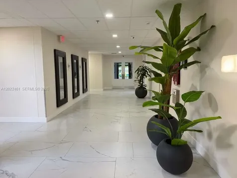 900 NE 195th Street Miami FL 33179