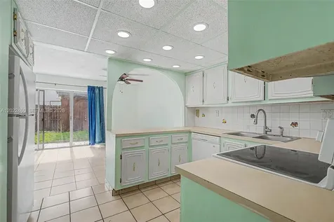 3764 SW 60th Terrace Davie FL 33314
