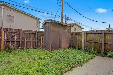 3764 SW 60th Terrace Davie FL 33314