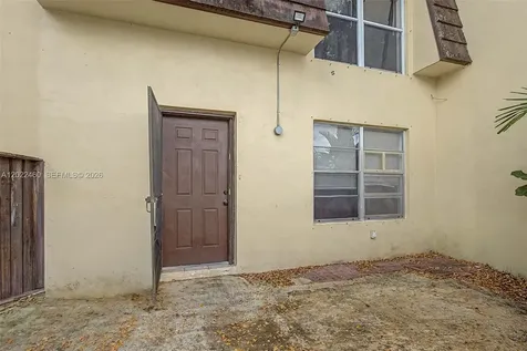 3764 SW 60th Terrace Davie FL 33314