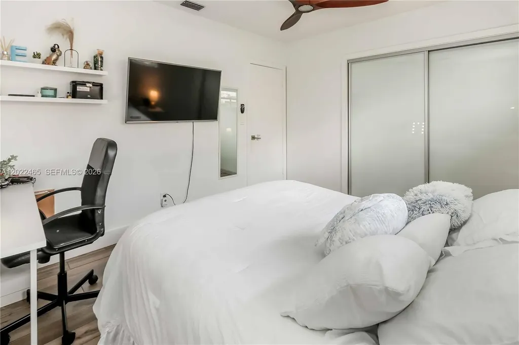 3641 N 55th Avenue Hollywood FL 33021