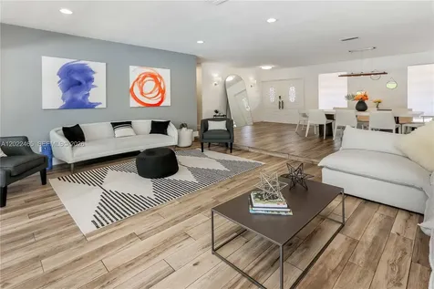 3641 N 55th Avenue Hollywood FL 33021