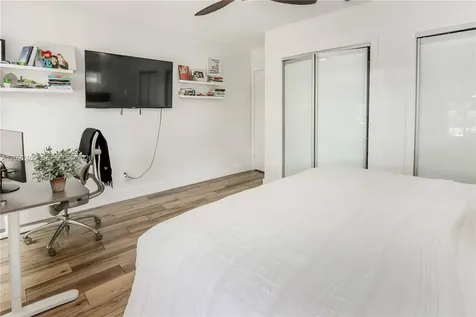 3641 N 55th Avenue Hollywood FL 33021