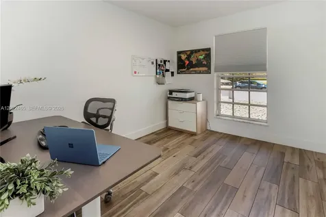 3641 N 55th Avenue Hollywood FL 33021
