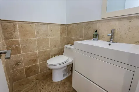 3641 N 55th Avenue Hollywood FL 33021