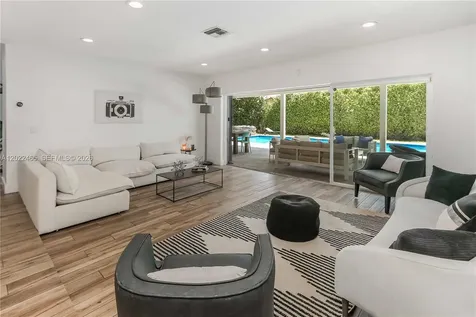 3641 N 55th Avenue Hollywood FL 33021