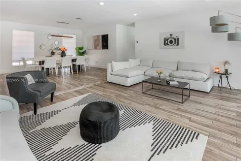 3641 N 55th Avenue Hollywood FL 33021
